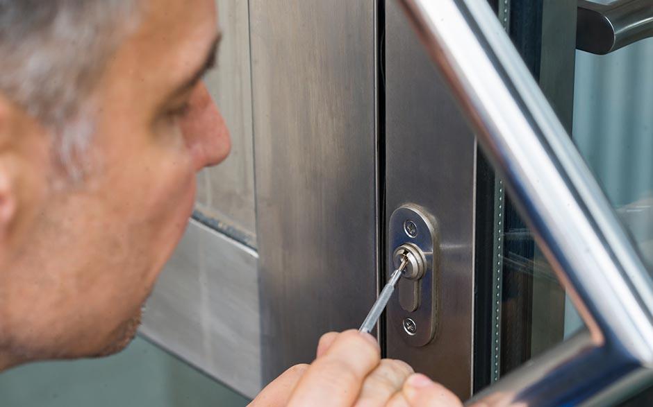 comment ouvrir une serrure de porte Alfortville
